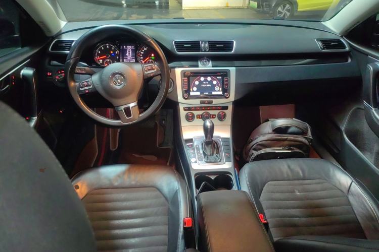 Used Volkswagen Magotan 2016 1.8TSI Luxury Comfort Model
