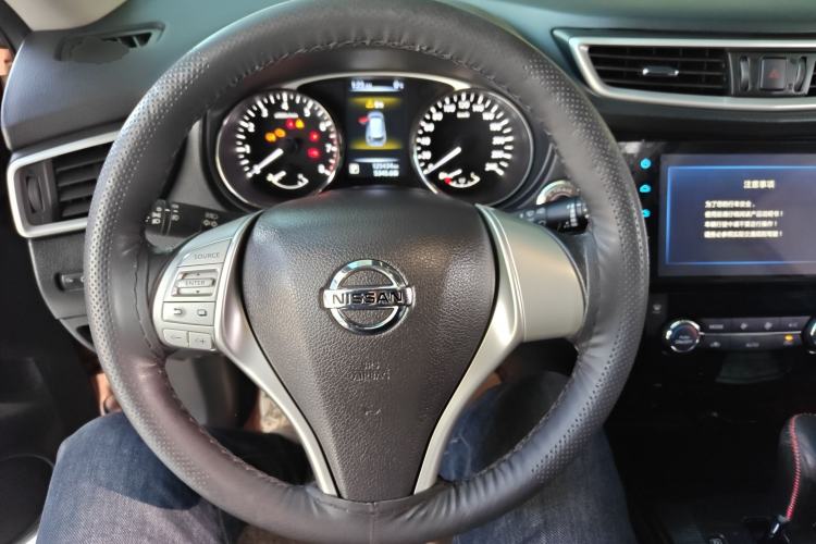 Used Nissan X-Trail 2015 2.0L CVT Comfort MAX Edition 2WD