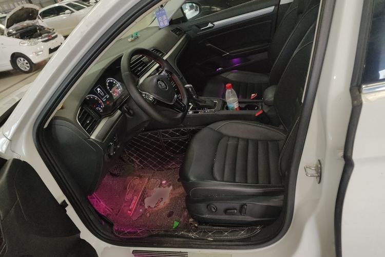 Used Volkswagen Lamando 2019 280TSI DSG Comfort Edition China VI standard
