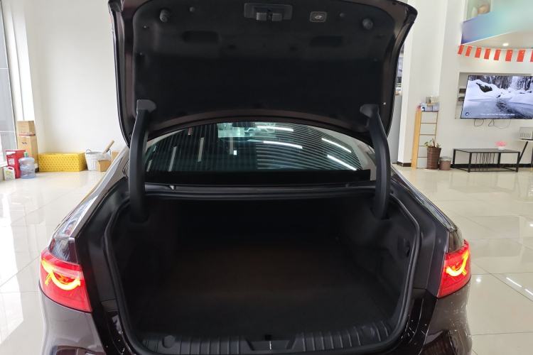 Used Jaguar XFL 2020 XFL 2.0T P250 Four-Wheel Drive Luxury Edition
