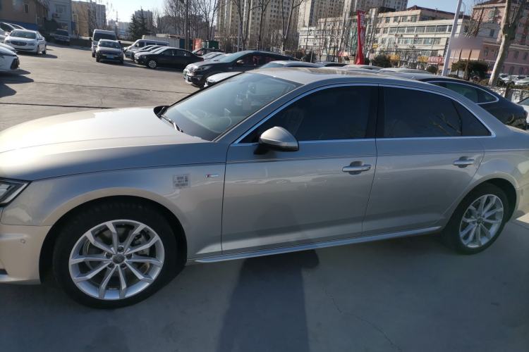 Used Audi A4L 2019 40 TFSI Fashion Edition China VI Emission Standard
