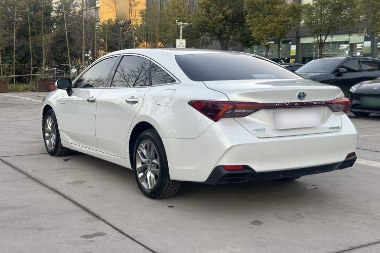 Used Toyota Avalon 2019 Dual-Engine 2.5L Luxury Edition China VI Standard
