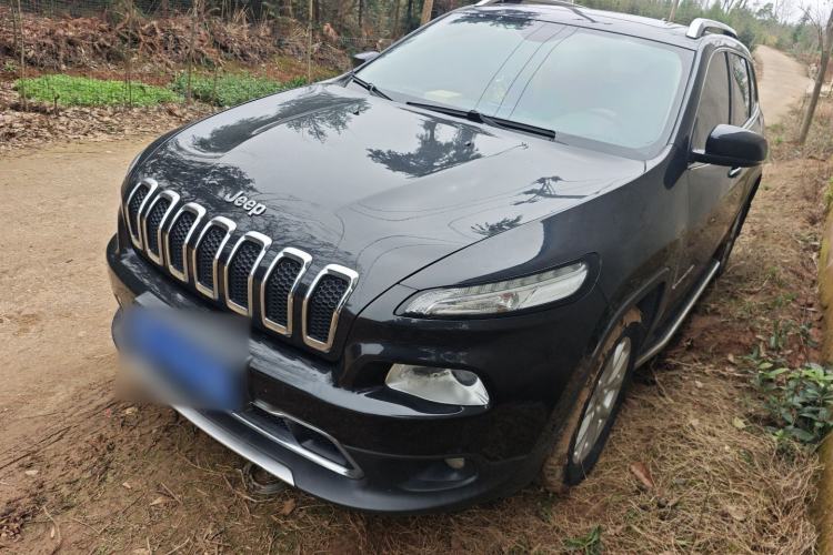 Used Jeep Cherokee 2017 2.0L Superior Edition