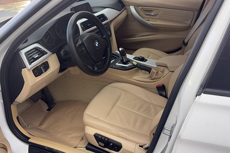 Used BMW 3 Series 2013 320i Sport Edition
