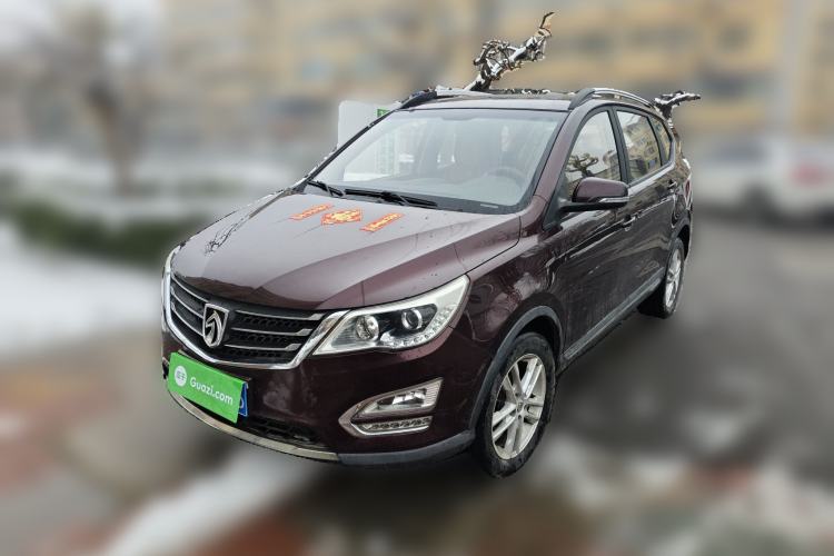 Used Baojun 560 2015 1.8L manual Comfort trim level