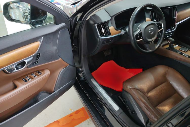 Used Volvo S90 2020 Facelifted T5 Zhiyi Luxury Edition