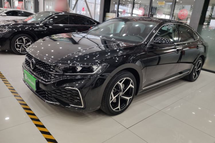 Used Volkswagen Passat 2024 330TSI Starry Elite Edition