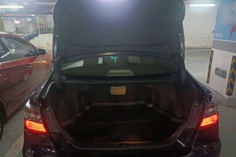 Used Toyota Camry 2016 2.0G 10th Anniversary Leading Edition
