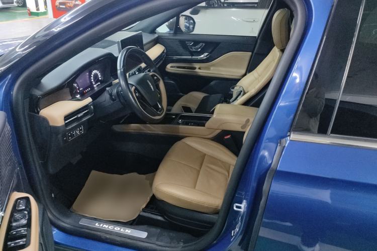 Used Lincoln Corsair 2021 2.0T Two-Wheel-Drive Luxury Edition
