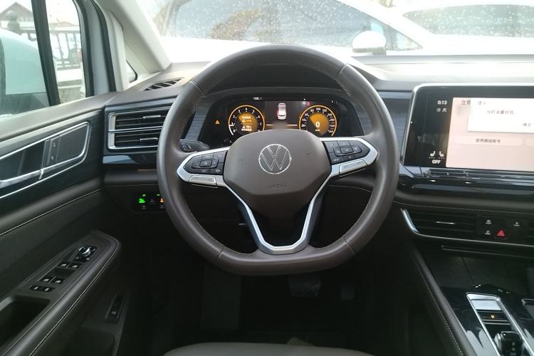 Used Volkswagen Viloran 2024 330TSI Luxury Edition