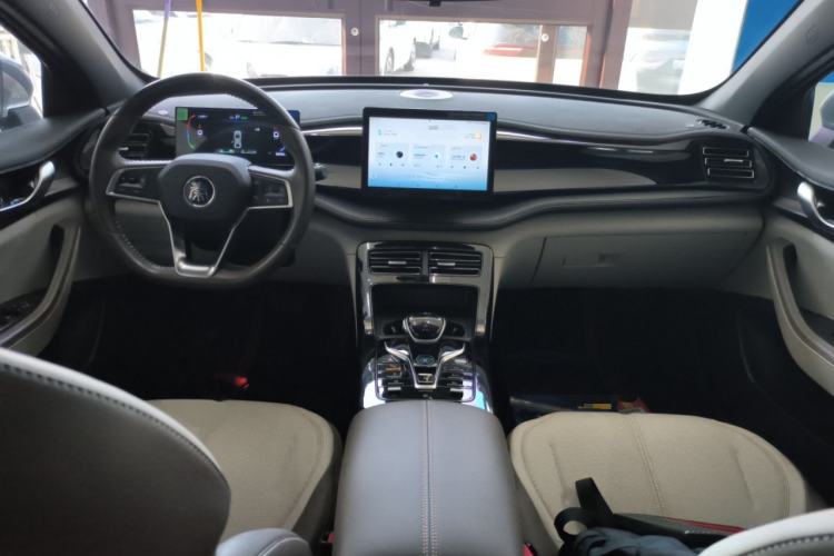 Used BYD Qin PLUS 2024 HONOR Edition DM-i 55KM Leading Model
