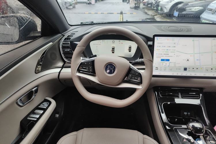 Used BYD Han 2025 EV Intelligent Driving Version 506KM Prestige Model
