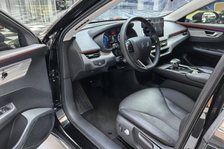 Used Hongqi E-QM5 2023 620km PLUS
