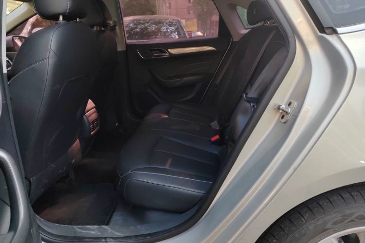 Used Roewe i6 New Energy 2017 45T Hybrid Connect & Smart Enjoyment Edition