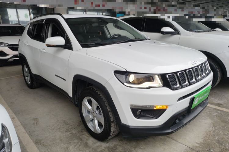Used  Compass 2019 200T Automatic Family Edition - Connected Large Screen Version
