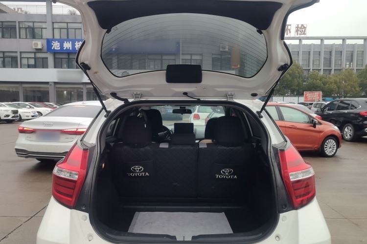 Used Toyota YARiS L 2022 1.5L CVT Leading PLUS Edition