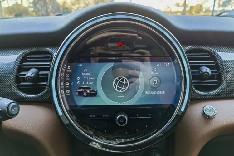 Used MINI MINI 2022 1.5T COOPER Artist Five-Door Edition