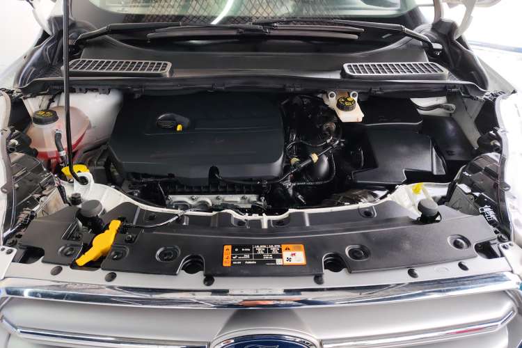 Used Ford Kuga 2018 Facelifted EcoBoost 180 Two-Wheel-Drive Platinum Wing Edition
