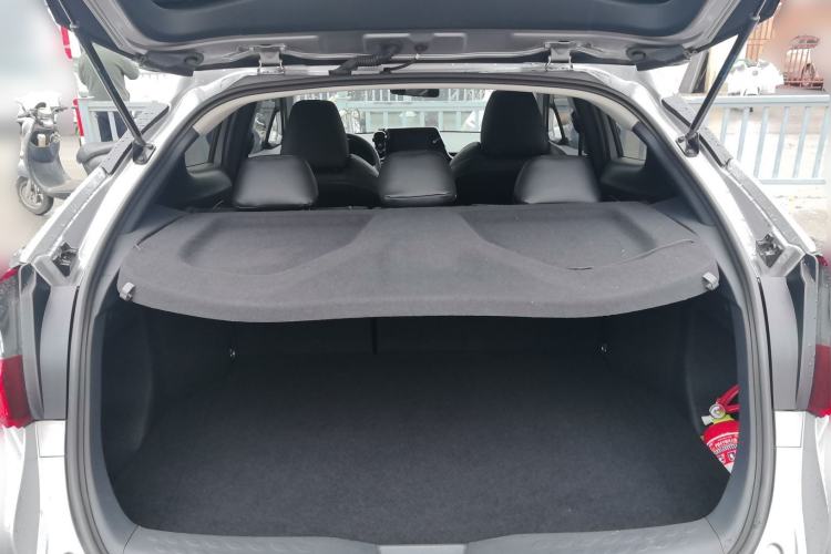 Used Toyota IZOA 2021 2.0L Yixing Version
