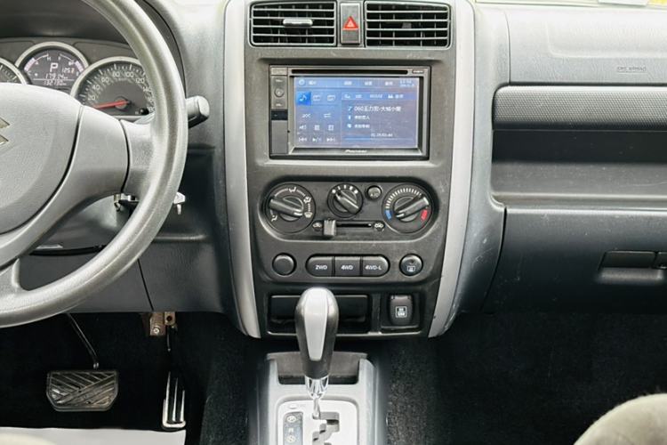 Used Suzuki Jimny 2015 1.3L AT JLX Navigation Edition
