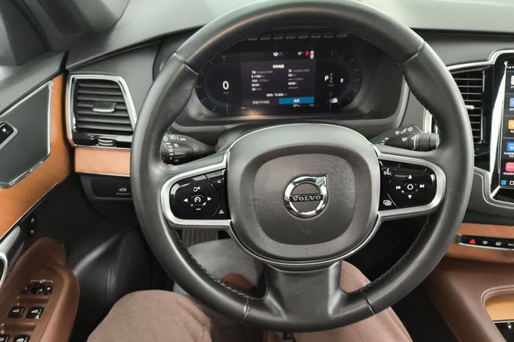 Used Volvo XC90 2023 B6 Zhiyi Luxury Edition 7-Seater