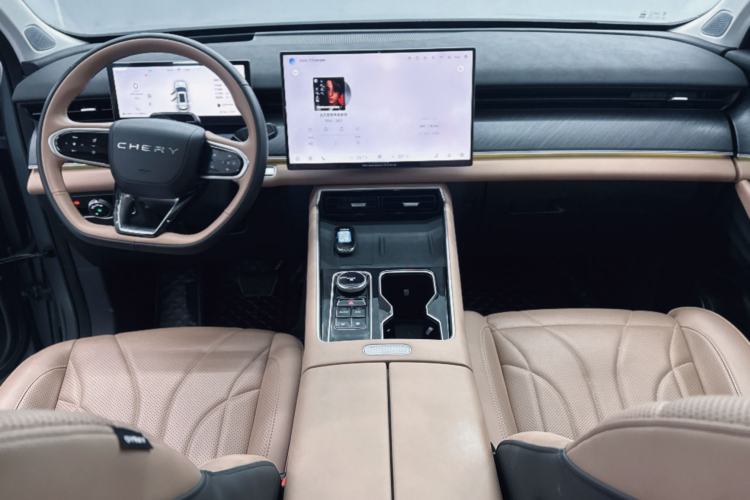 Used Chery Tiggo 8 L 2024 2.0T Two-Wheel Drive Prestige Version 5 Seats
