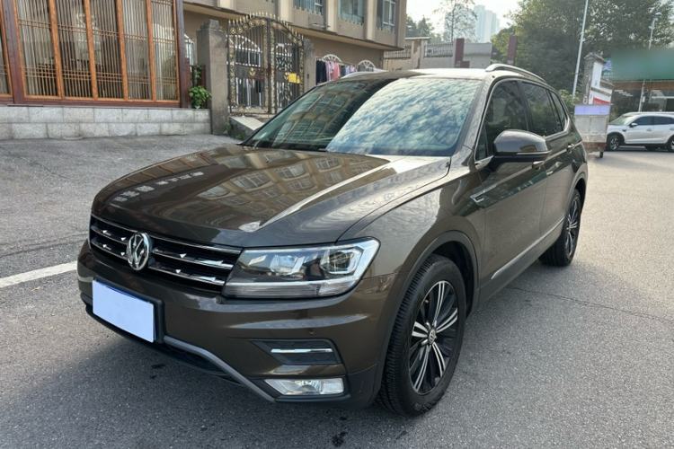 Used Volkswagen Tiguan L 2019 330TSI Automatic Two-Wheel Drive Panoramic Comfort Edition China VI Standard