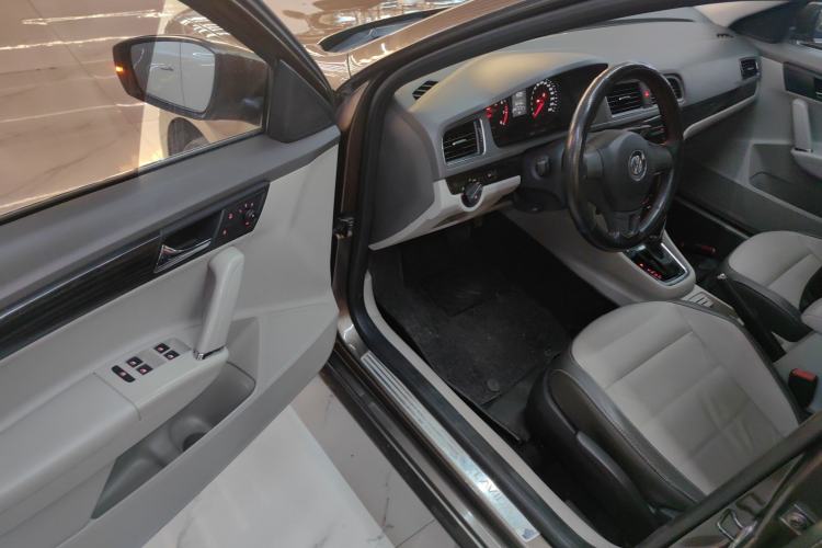 Used Volkswagen Gran Lavida 2013 1.4 TSI Automatic Comfort Model
