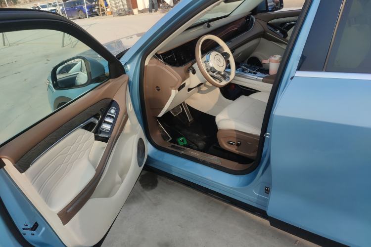 Used VOYAH FREE 2021 Four-Wheel Drive Standard All-Electric Exclusive Luxury Package
