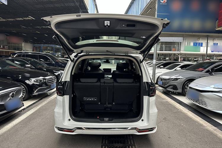 Used Honda Elysion 2022 2.0L eHEV Luxury First Edition
