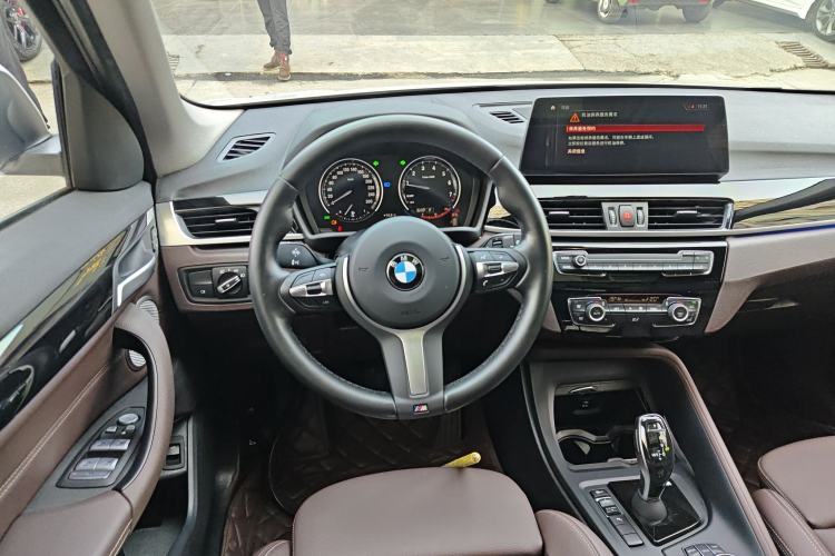 Used BMW X1 2022 sDrive25Li Leading Model
