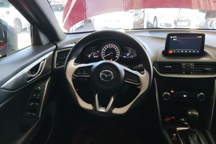 Used Mazda CX-4 2018 2.0L Automatic Two-Wheel Drive Blue Sky Exploration Version China V Standard
