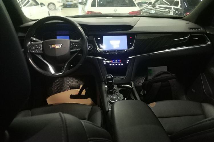 Used Cadillac XT6 2021 2.0T Six-Seater Four-Wheel-Drive Luxury Version
