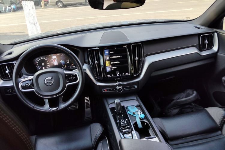 Used Volvo XC60 New Energy 2021 T8 E-Drive Hybrid Smart & Dynamic Edition