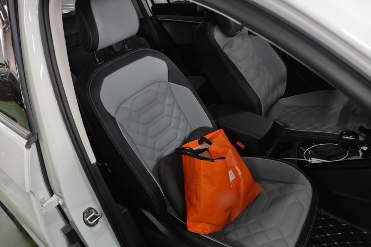 Used Volkswagen Tayron 2023 330TSI Two-Wheel-Drive Luxury Plus Advanced Version
