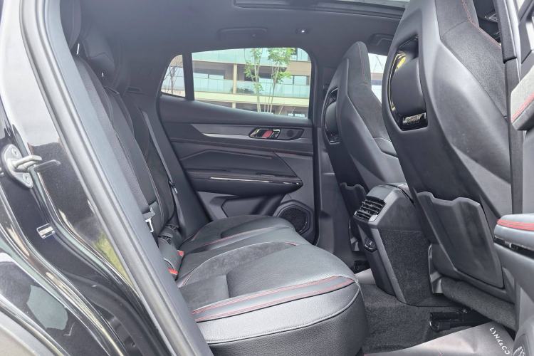 Used Lynk & Co 05 2020 2.0TD Four-Wheel Drive HypeHalo
