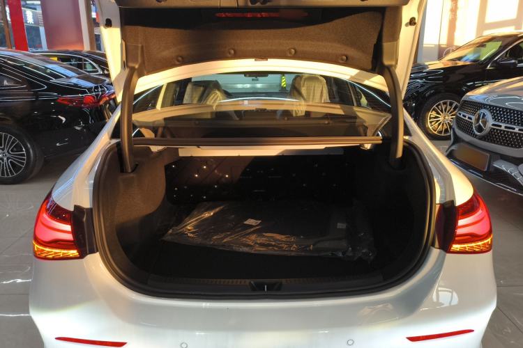 Used Mercedes-Benz A-Class 2025 A 200 L Fashion Model
