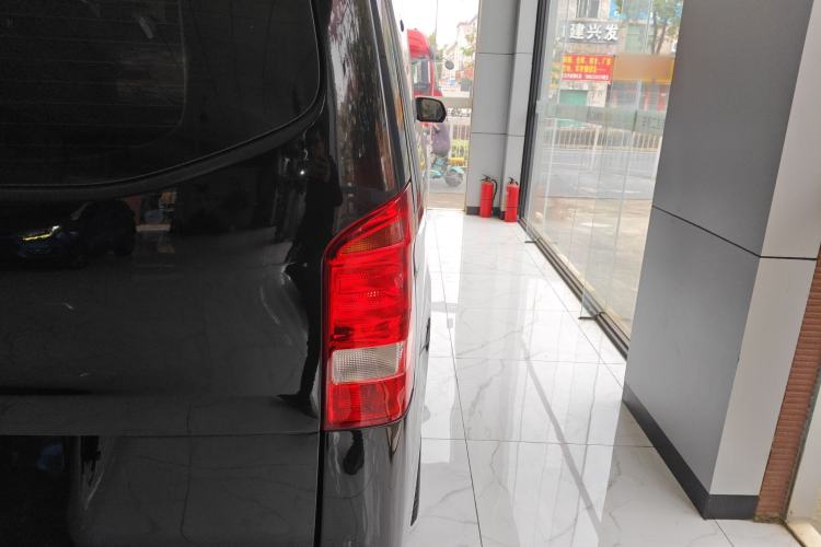 Used Mercedes-Benz Vito 2018 2.0T Elite Version 7 Seats China VI Emission Standard