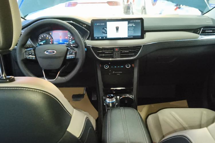 Used Ford Escape 2020 EcoBoost 245 Two-Wheel-Drive Titanium Edition
