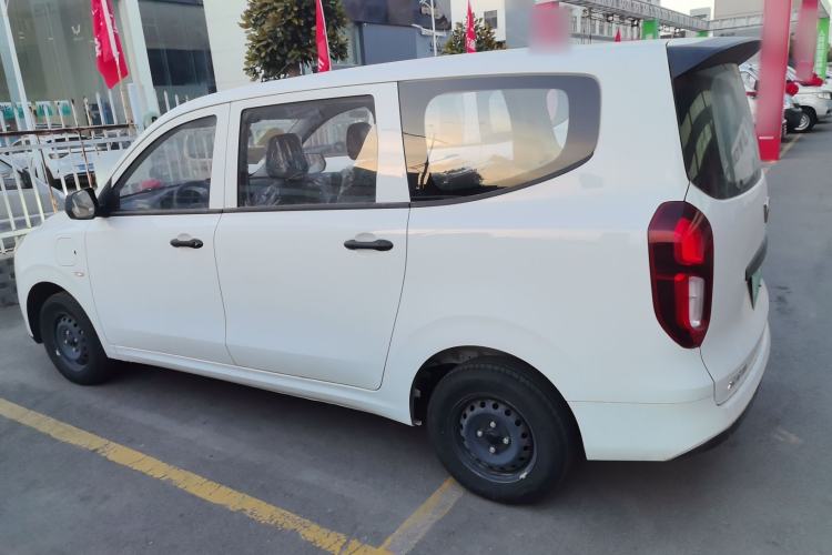 Used Wuling Hongguang New Energy 2024 All-Electric Model 300KM Standard Version
