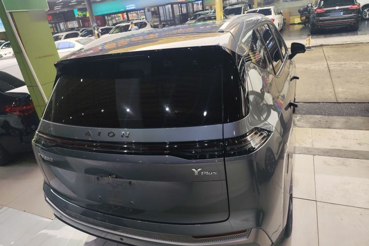 Used AION Y 2023 Plus 510 Tech Edition