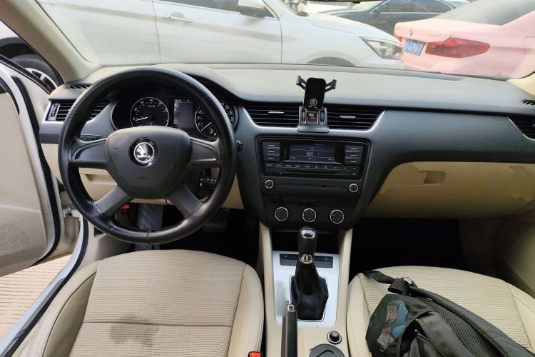 Used Skoda Octavia 2015 1.6L Automatic Yijie Edition