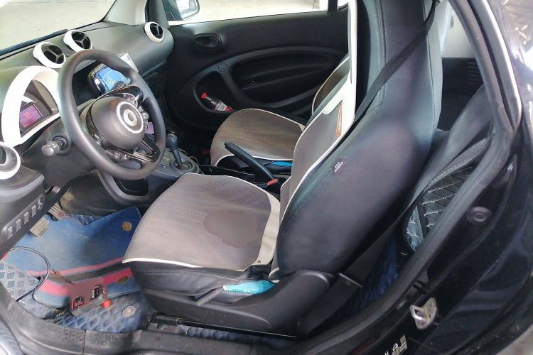 Used  fortwo 2018 1.0L 52kW Hardtop Dynamic Version China V
