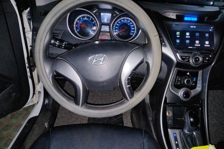 Used Hyundai Elantra 2015 1.6L Automatic Leading Model
