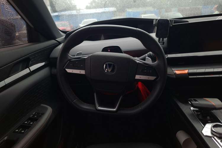 Used Changan UNI-V 2022 1.5T Prestige Version
