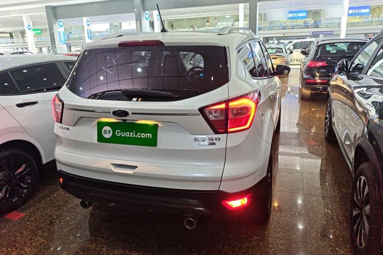 Used Ford Kuga 2019 EcoBoost 180 Two-Wheel-Drive Platinum Edition China VI Standard
