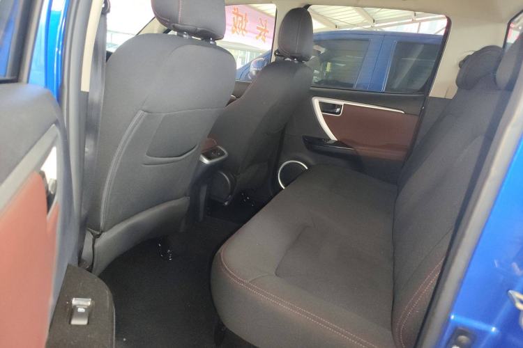 Used Huanghai Da Niu 2022 2.8T Pioneer Edition Manual Diesel 4x4 Value-Added Flatbed Cargo Box JE493ZLQ6H