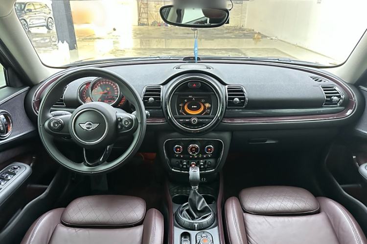Used  Clubman 2016 Revised Version 1.5T COOPER Connoisseur Edition
