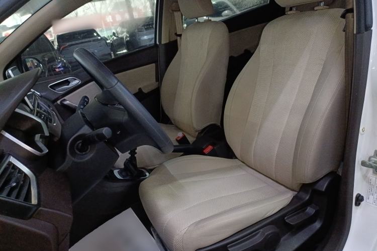 Used Baojun 310W 2017 1.5L Manual Comfort Model China V Standard