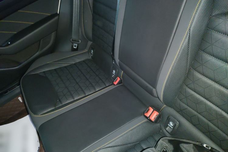 Used Volkswagen FAW-Volkswagen CC 2024 380TSI Striking Edition
